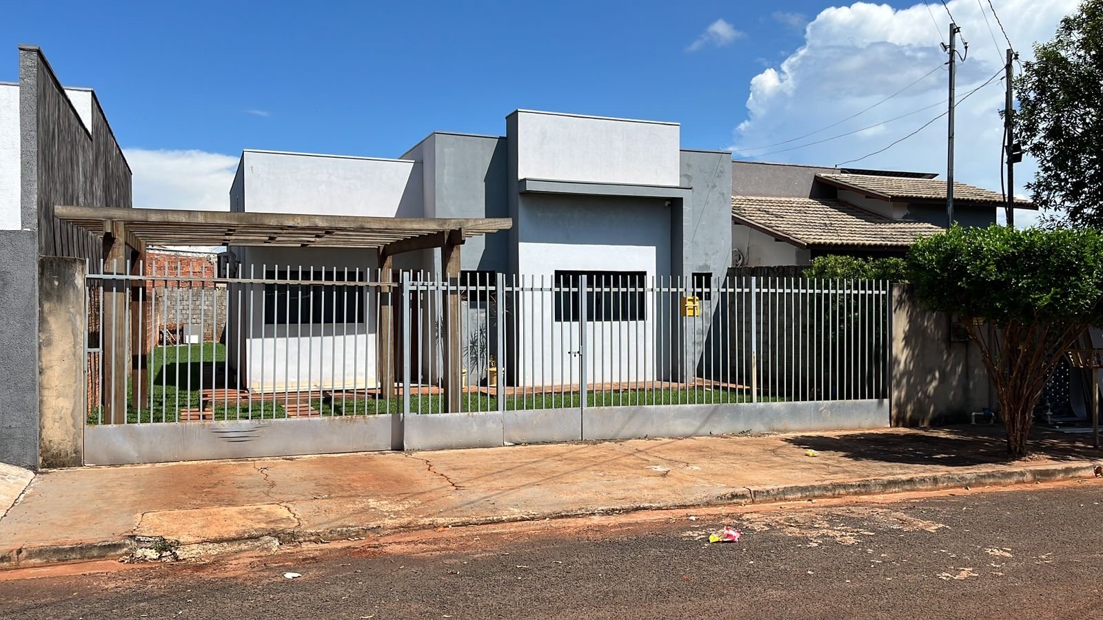 Oportunidade única, casa moderna e placa solar, não percam tempo e venha já zerar sua conta de luz e morar bem..!